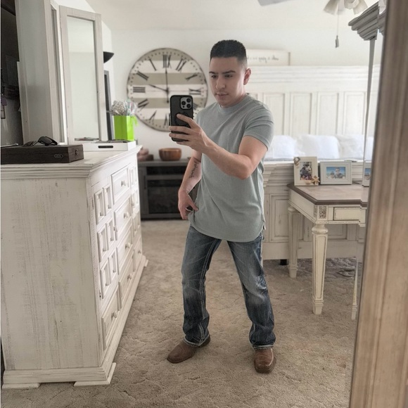 Meet your Posher, Timothy - Picture 2 of 7